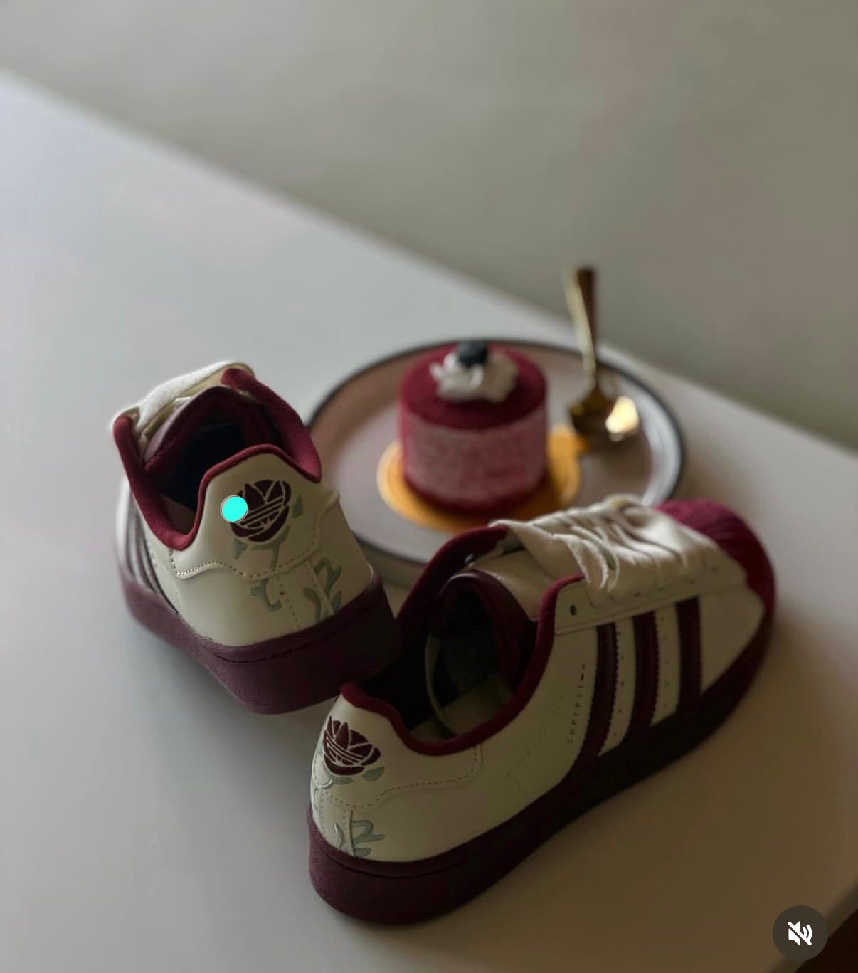 ADIDAS ORIGINALS SUPERSTAR WINE WHITE CHERRY