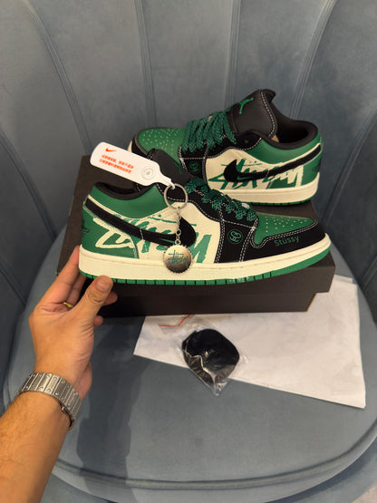 AIR JORDAN RETRO 1 X STUSSY GREEN 2026