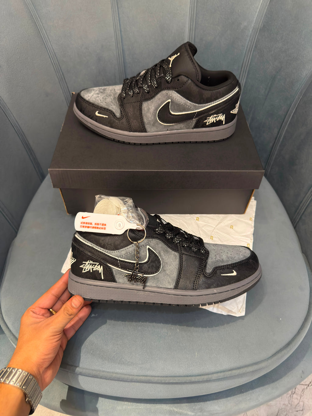AIR JORDANS RETRO 1  X STUSSY PHANTOM