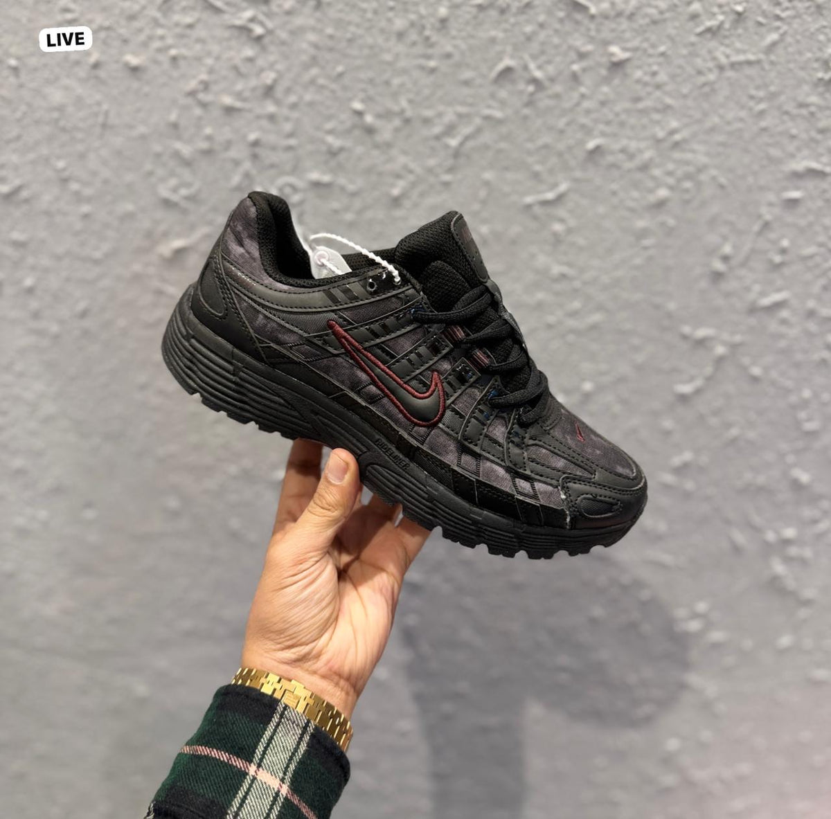 NIKE P6000 TRAINER BLACK MAROON