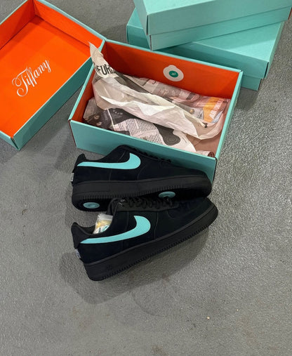 NIKE AIRFORCE 1 LOW TIFFANY &CO SEMI UA