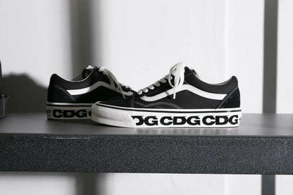 VANS OLD SKOOL X CDG