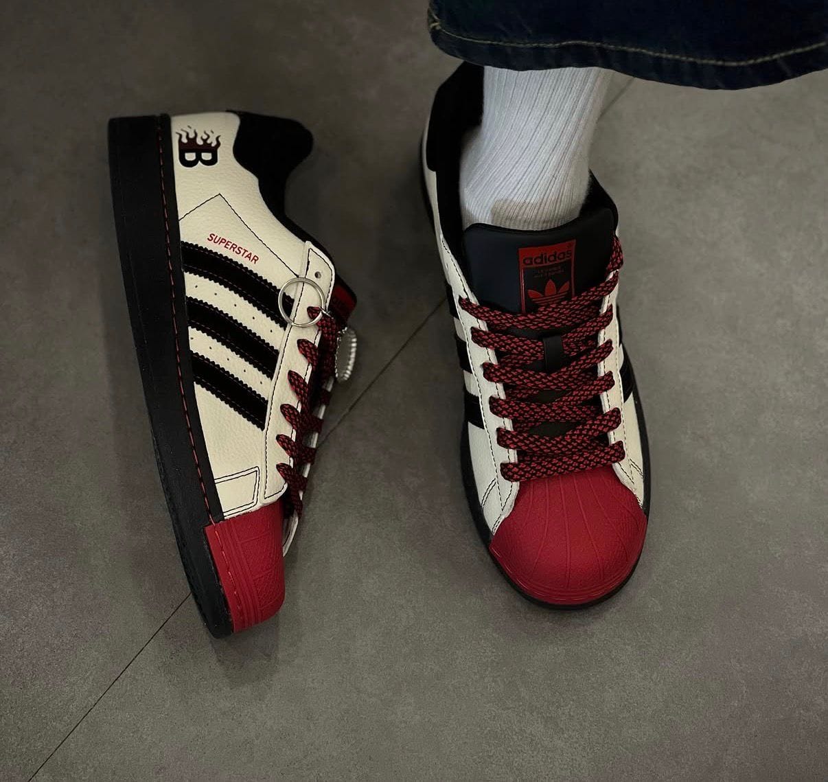 ADIDAS ORIGINALS SUPERSTAR X BALMAIN KEYCHAIN