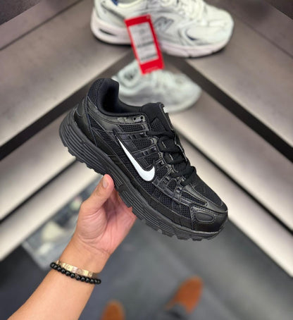 NIKE P6000 TRAINER TRIPLE BLACK