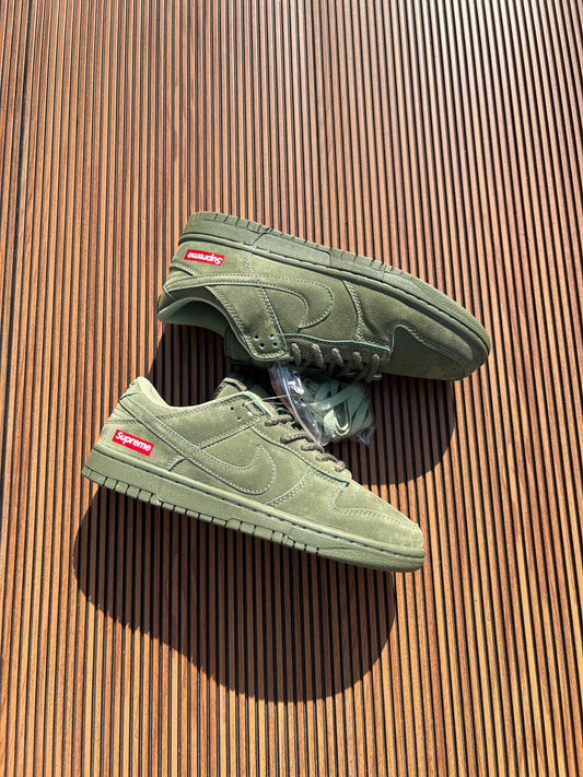 NIKE SB DUNK SUPREME 2026