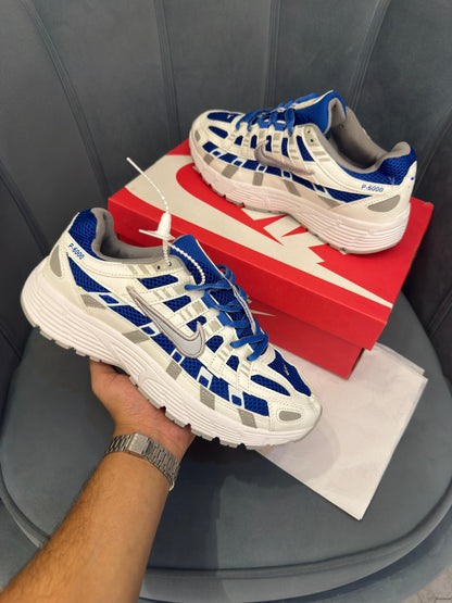 NIKE P6000 TRAINER METALLIC ROYAL BLUE