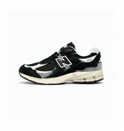 NEW BALANCE  2002 R