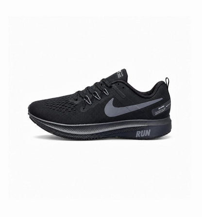 NIKE ZOOM RUN
