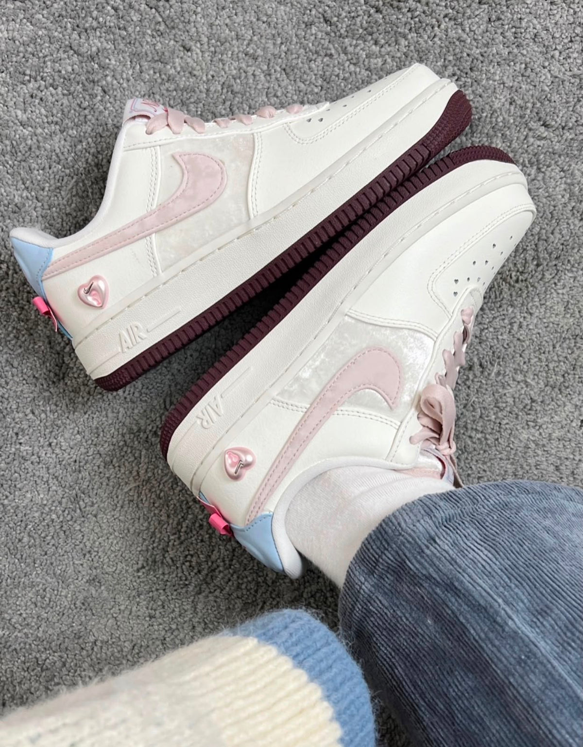 NIKE AIR FORCE 1 LOW VALENTINE DAY