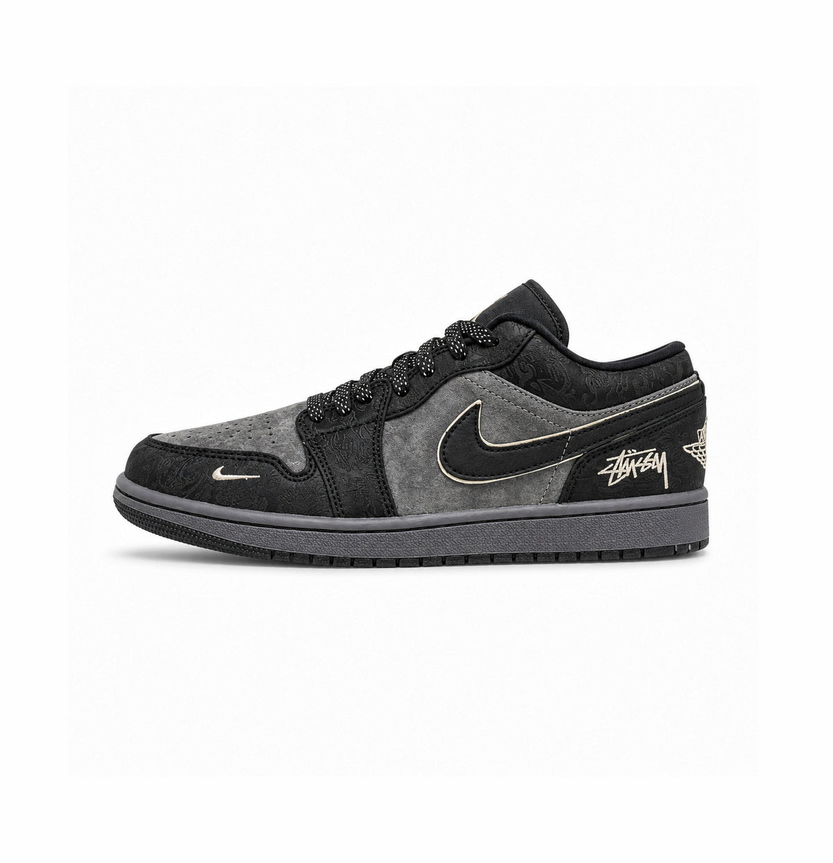 AIR JORDANS RETRO 1  X STUSSY PHANTOM