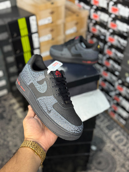NIKE AIRFORCE 1 HELLFIRE