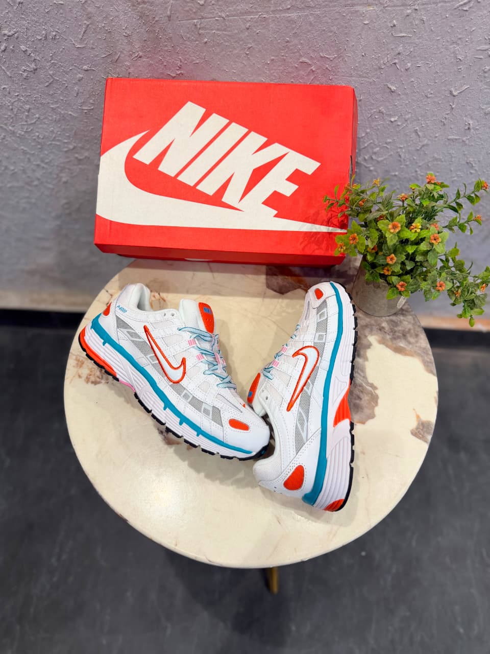 NIKE P6000 TRAINER WHITE RED BLUE