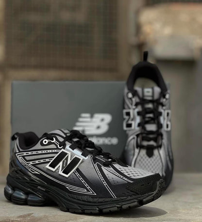 NEW BALANCE 1960E BLACK AND SILVER COLOURWAY