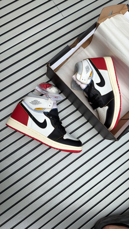 NIKE AIR JORDAN 1 RETRO HIGH BLACK TOE