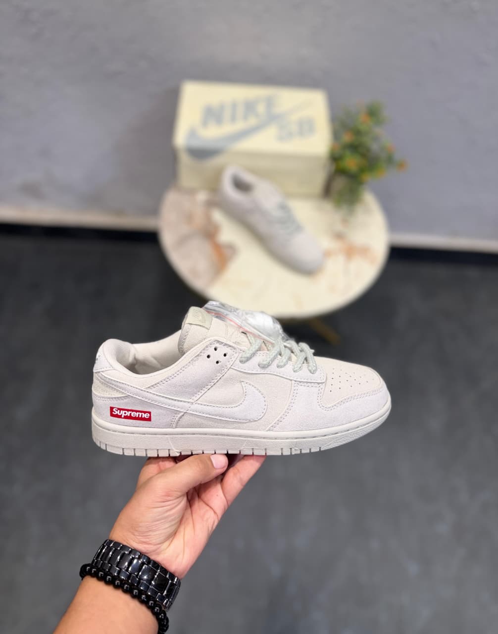 NIKE SB DUNK SUPREME BEIGE