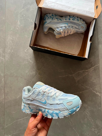 NIKE P6000