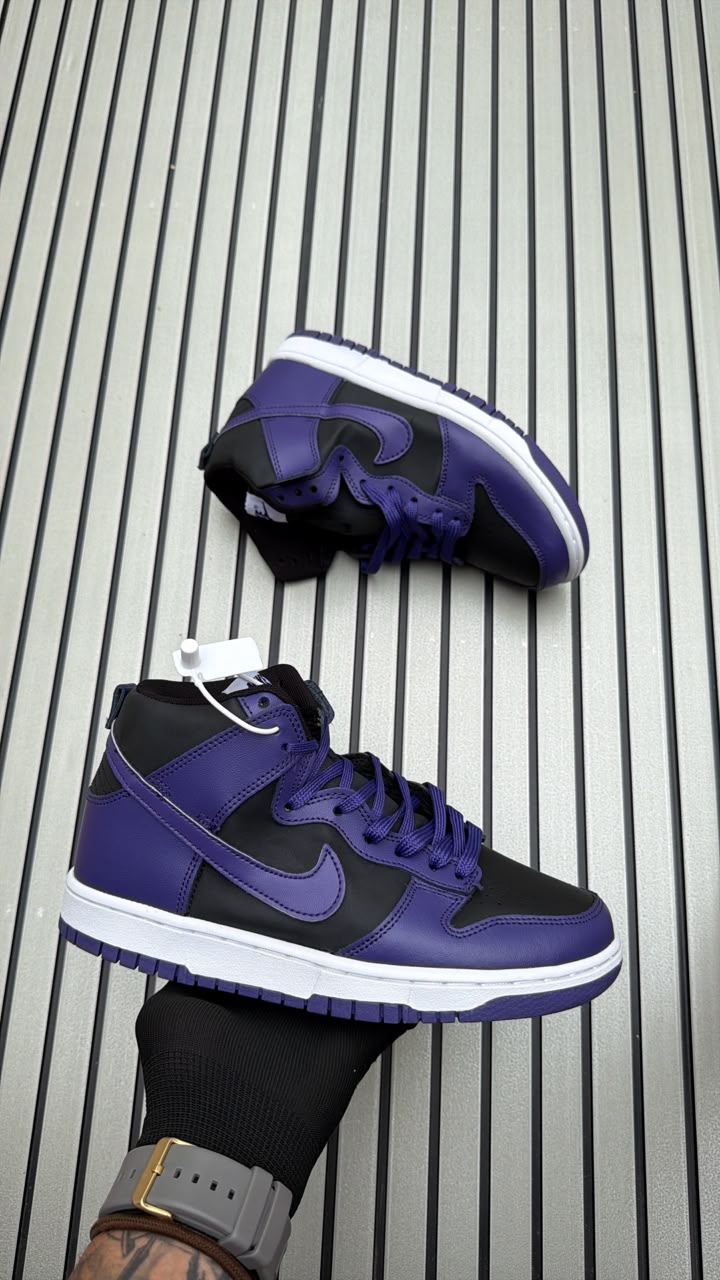 NIKE SB DUNK MID