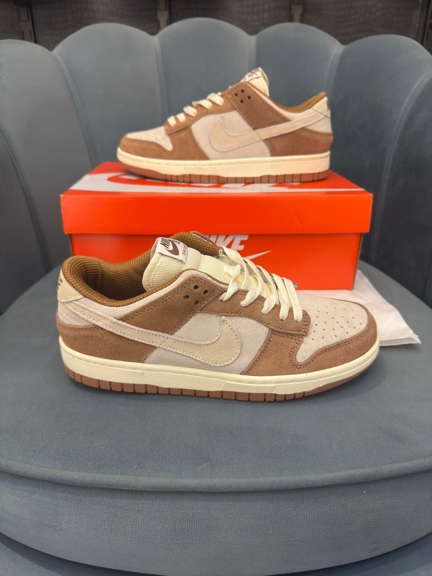 NIKE  DUNK LOW CURRY