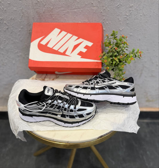 NIKE P6000 TRAINER METALLIC BLACK