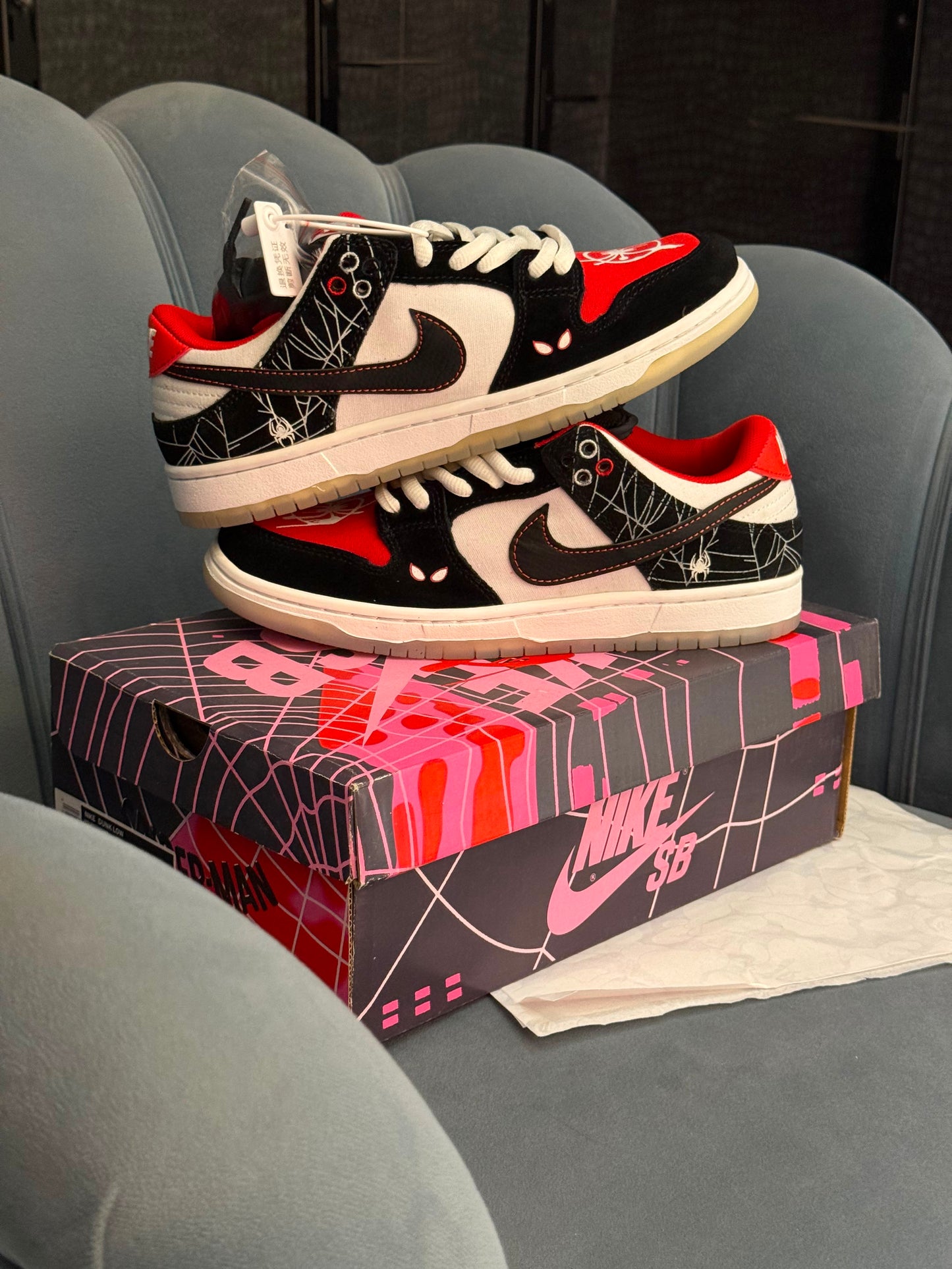 NIKE SB DUNK SPIDERMAN MILES MORALES