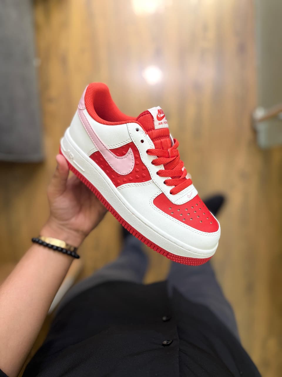 NIKE AIRFORCE ONE VALENTINE  2024