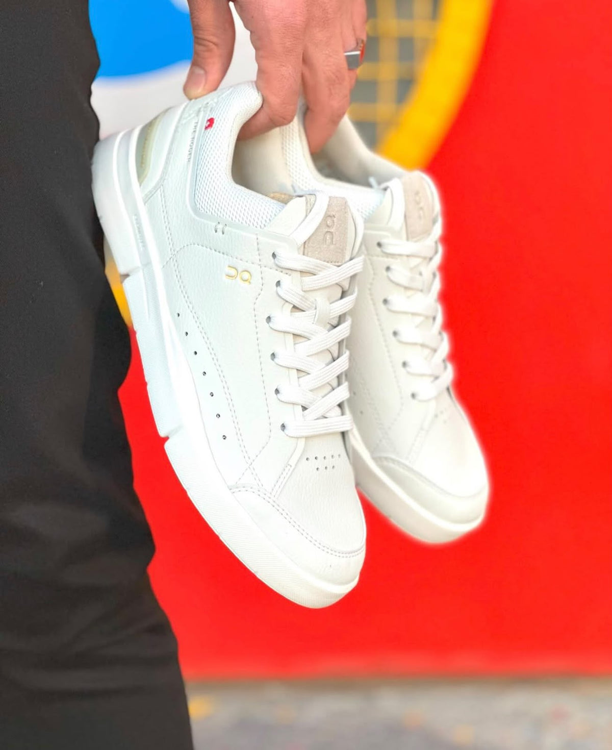 ON CLOUD RUNNING THE ROGER CENTRE COURT WHITE