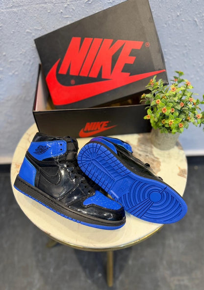 AIR JORDAN RETRO 1 PATENT BLUE BLACK
