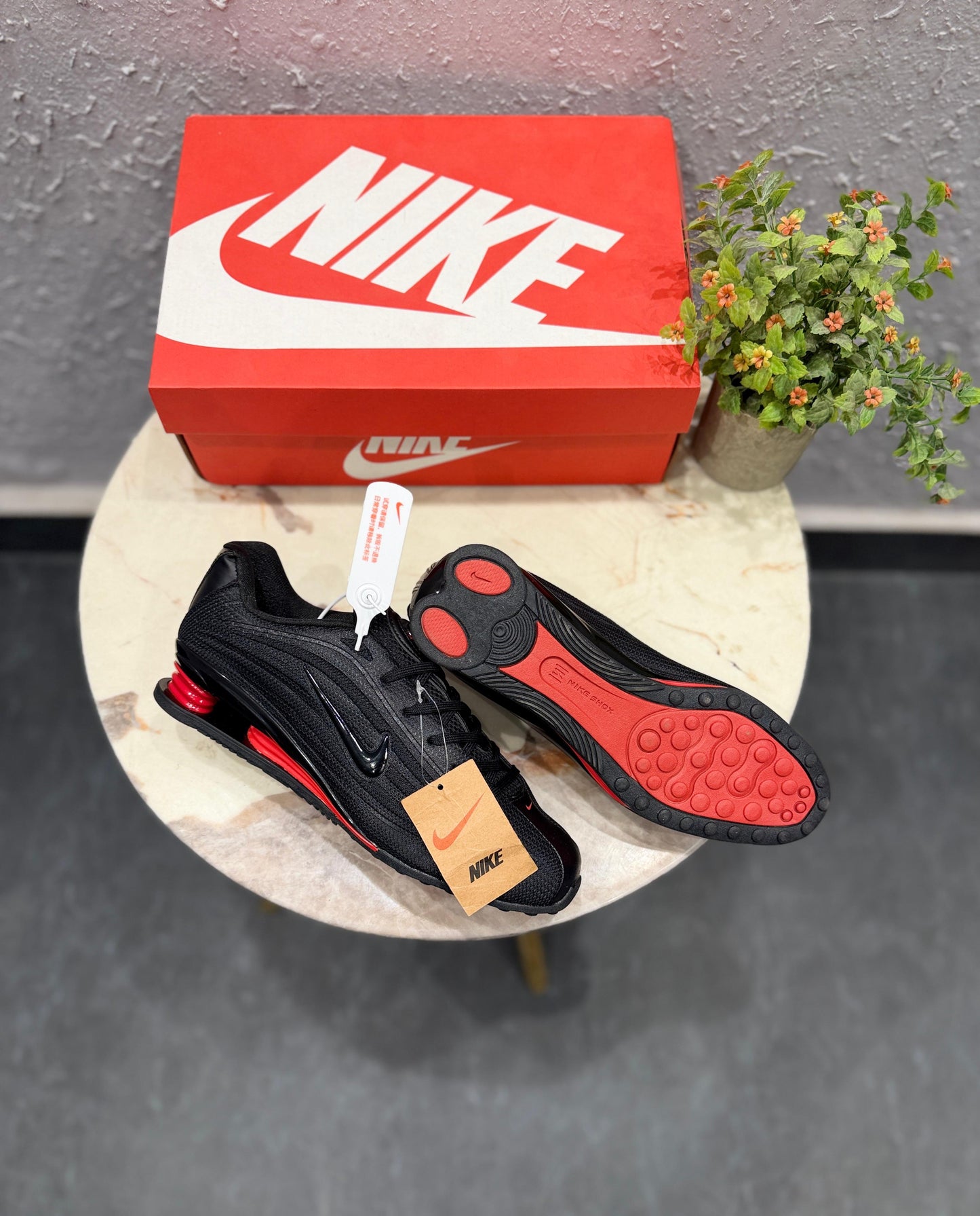 NIKE SHOX Z REIMAGINANES 2026