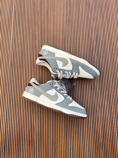 NIKE SB DUNK