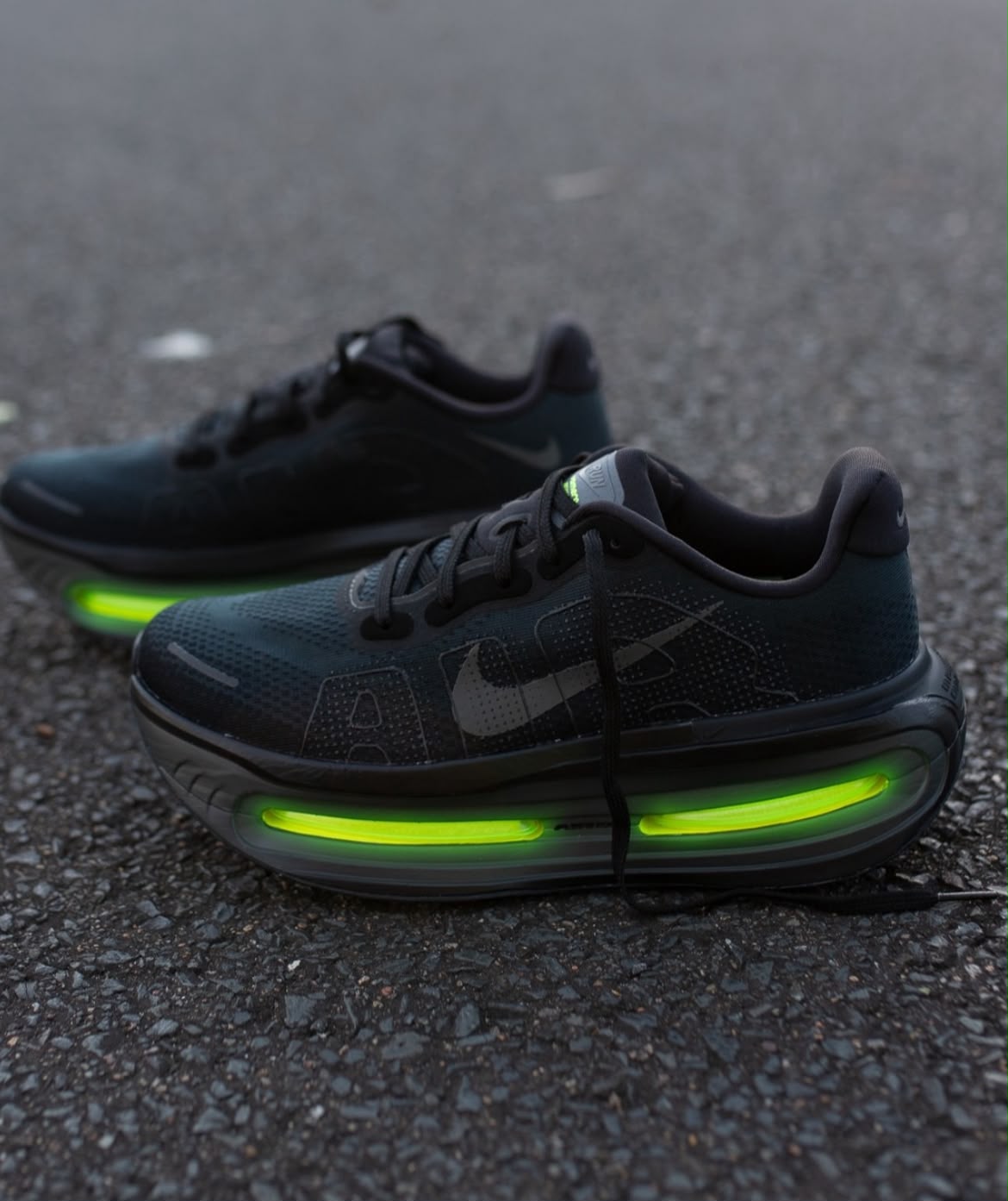 NIKE VOMERO PREMIUM SAIL