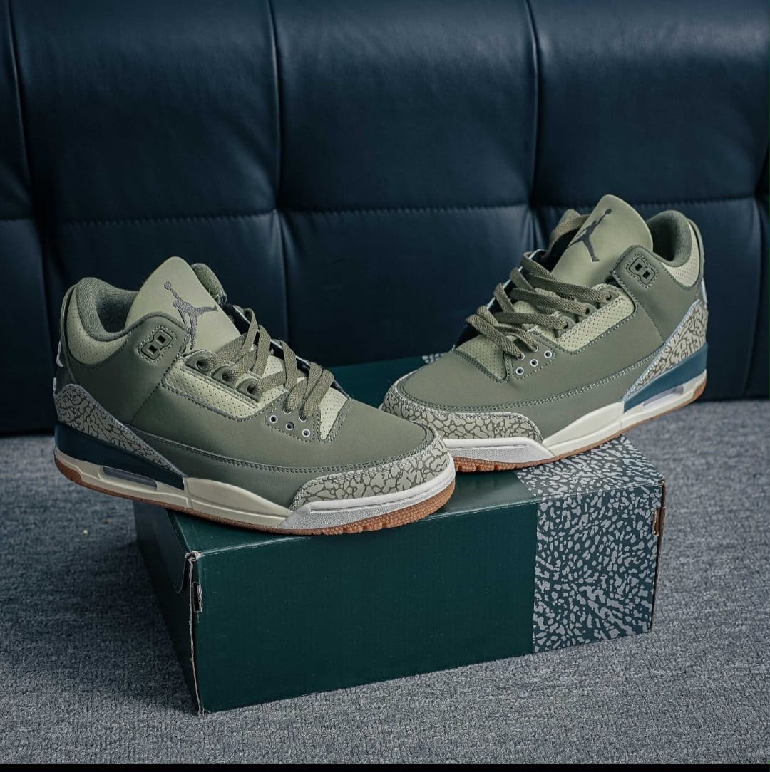 AIR JORDANS RETRO 3 MEDIUM OLIVE