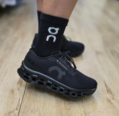 ON CLOUDMONSTER 3 ALL BLACK