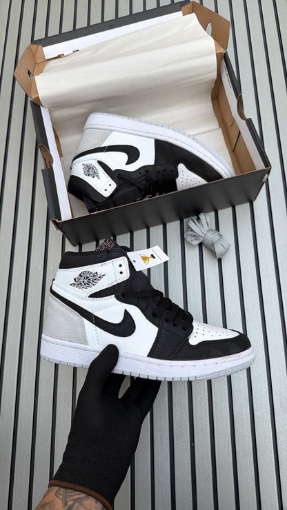 NIKE AIR JORDANS