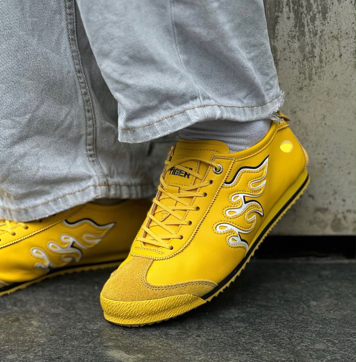 ONITSUKA TIGER SNEAKERS SD FIRE YELLOW