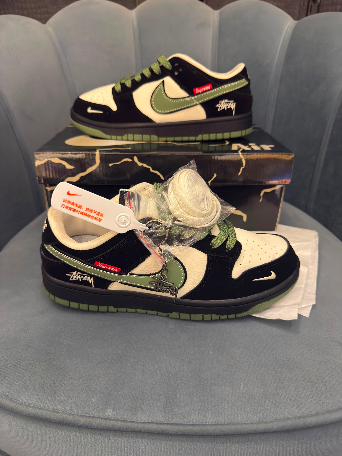 NIKE SB CUSTOM STUSSY GREEN WHITE