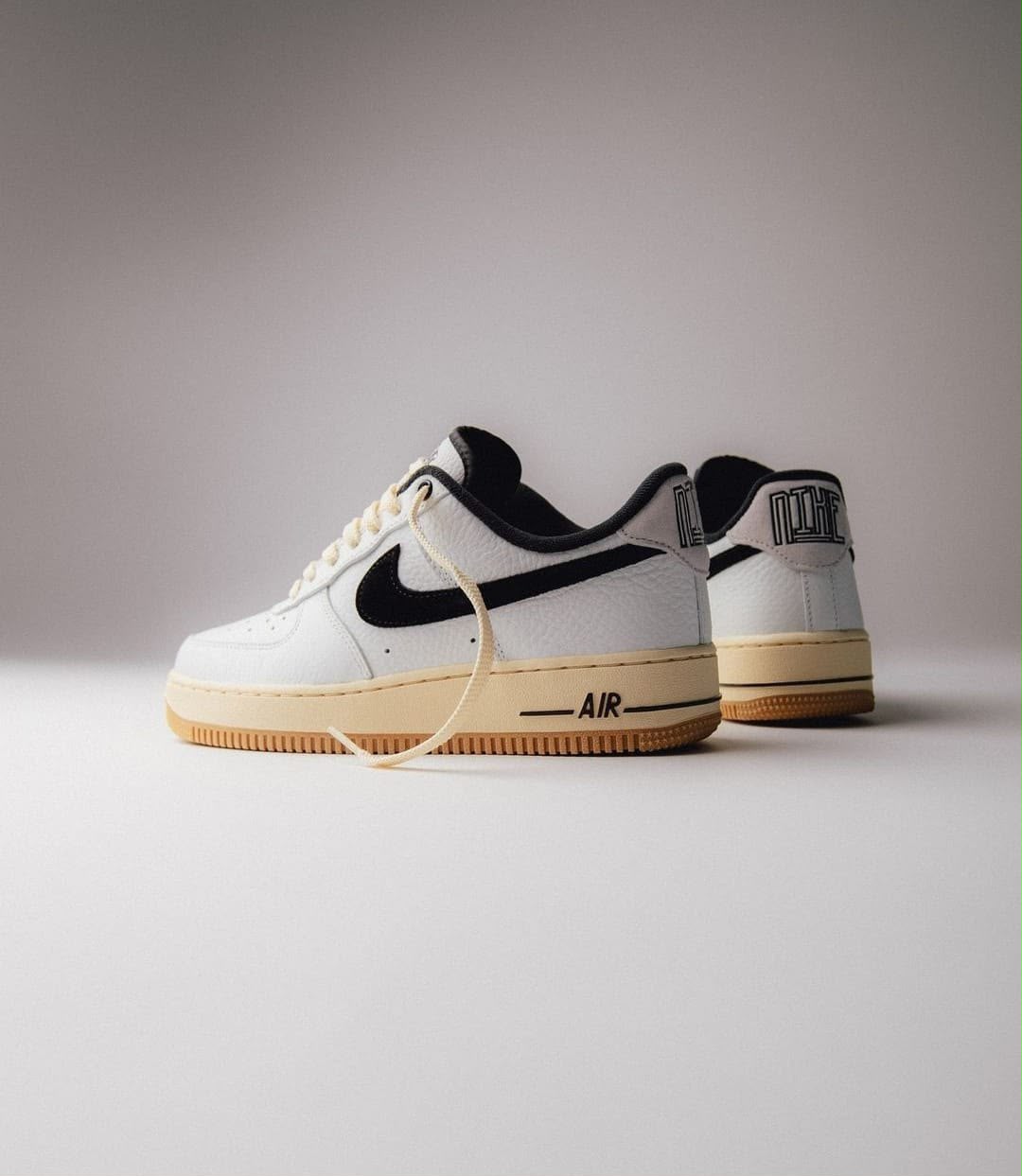 NIKE AIRFORCE 1 LOW COMMAND FORCE