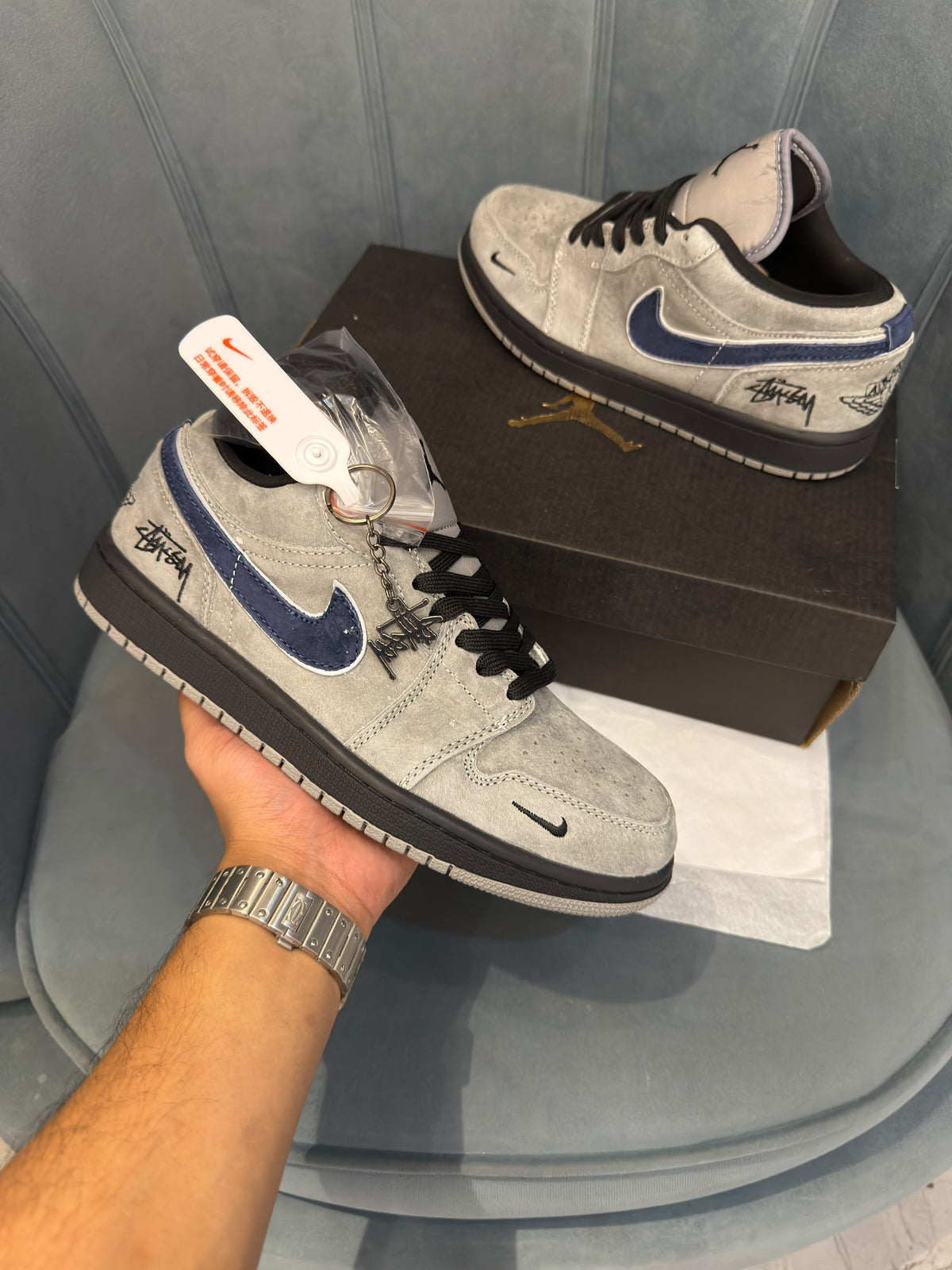 AIR JORDAN RETRO 1 STUSSY GREY BLUE KEYCHAIN 2026