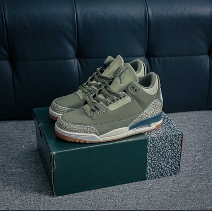 AIR JORDANS RETRO 3 MEDIUM OLIVE