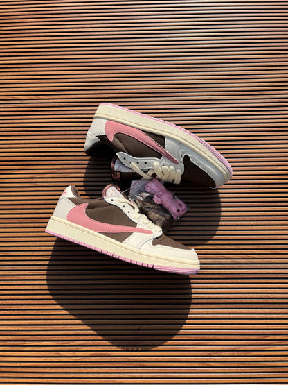 NIKE AIR JORDAN CUT LOW TRAVIS SCOTT