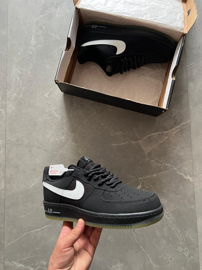 NIKE AIRFORCE ONE ORIGINALS