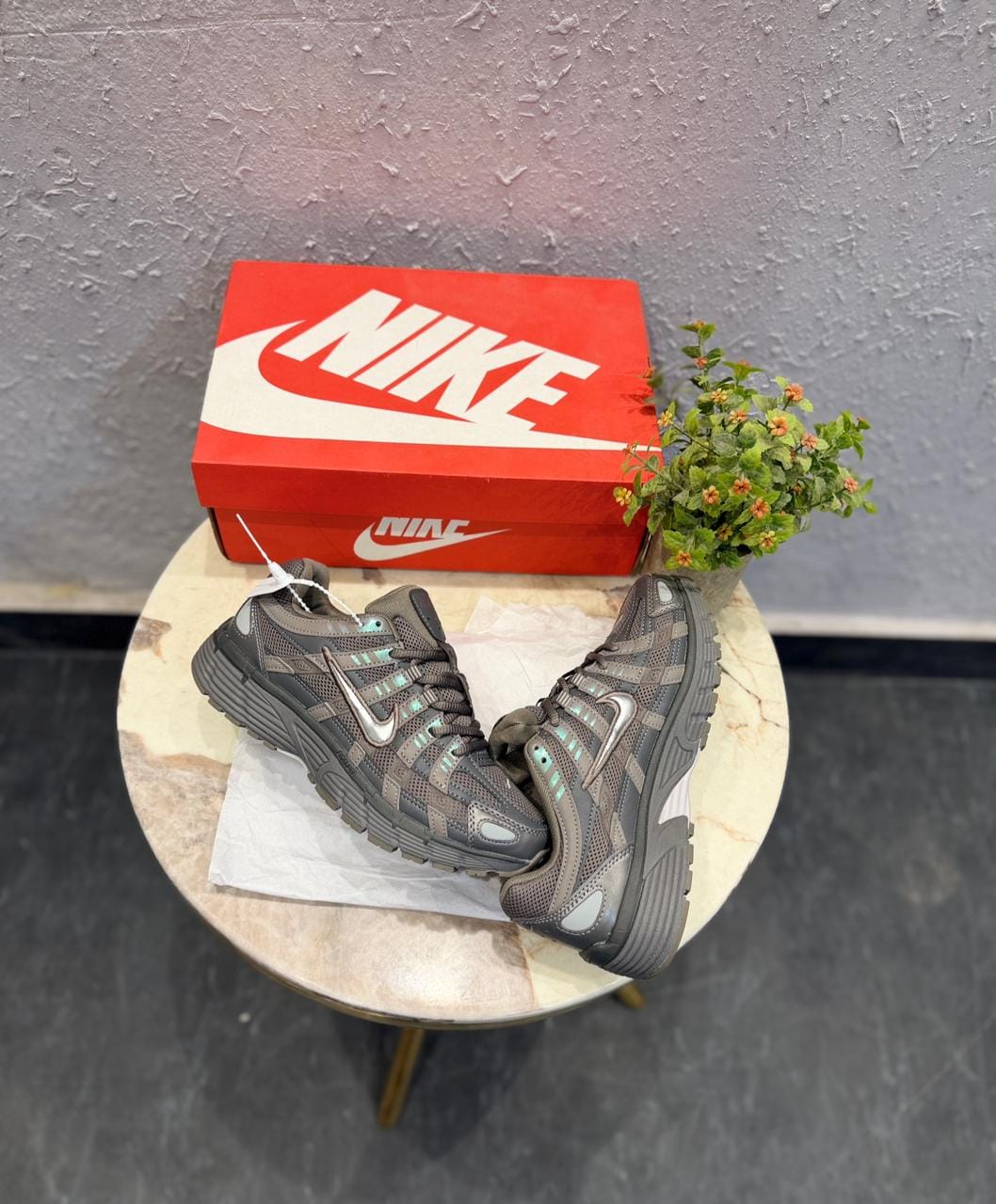 NIKE P6000 TRAINER GREY