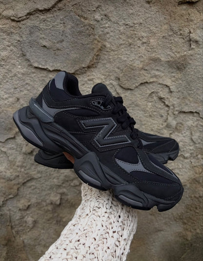 NEW BALANCE 9060 MONO BLACK