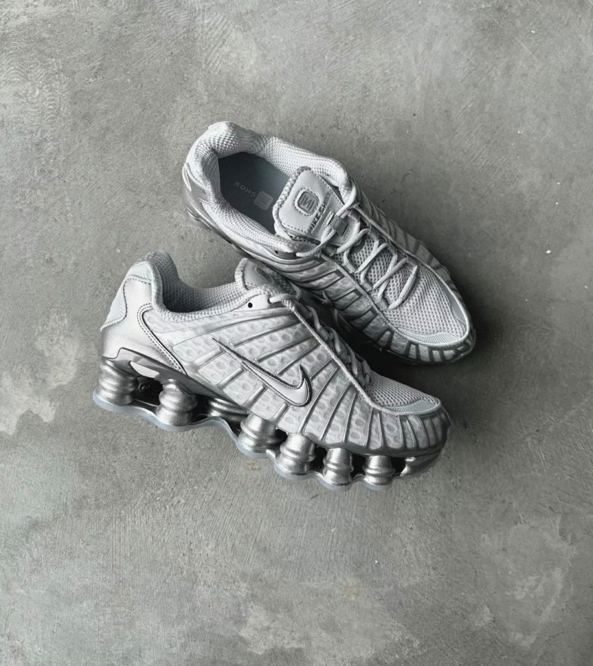 NIKE SHOX TL GREY METALLIC SILVER