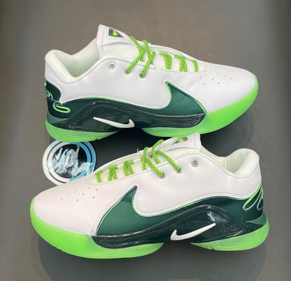 NIKE LEBRON 22 JAMES GAME 2025