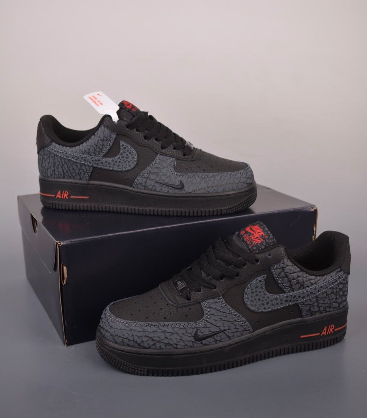 NIKE AIRFORCE 1 HELLFIRE