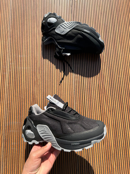 ADIDAS WONDER RUNNER