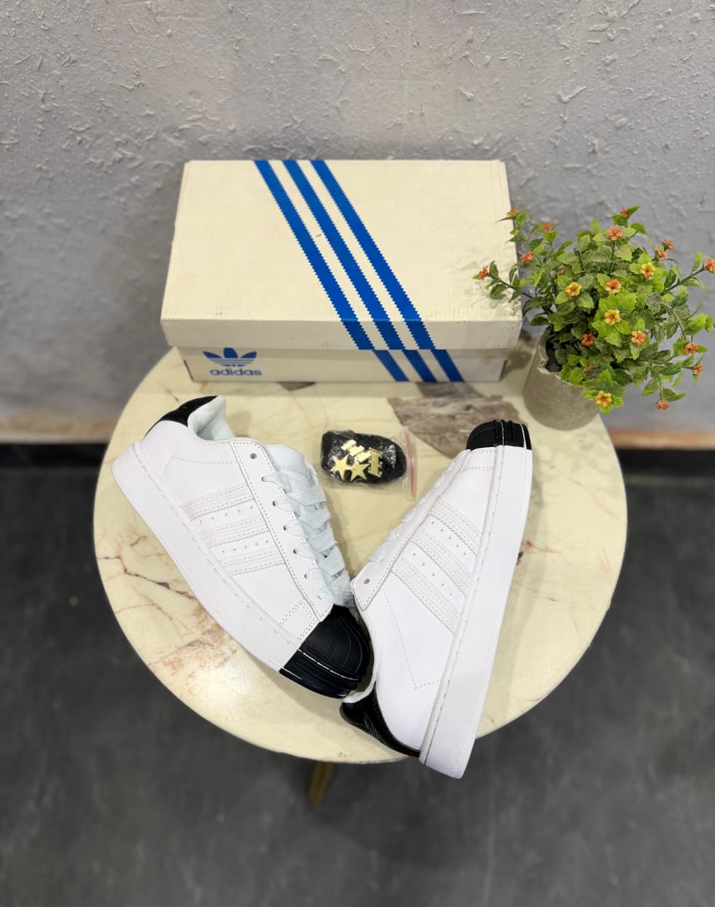 ADIDAS ORIGINALS SUPERSTAR 2ND GENERATION WHITE BLACK