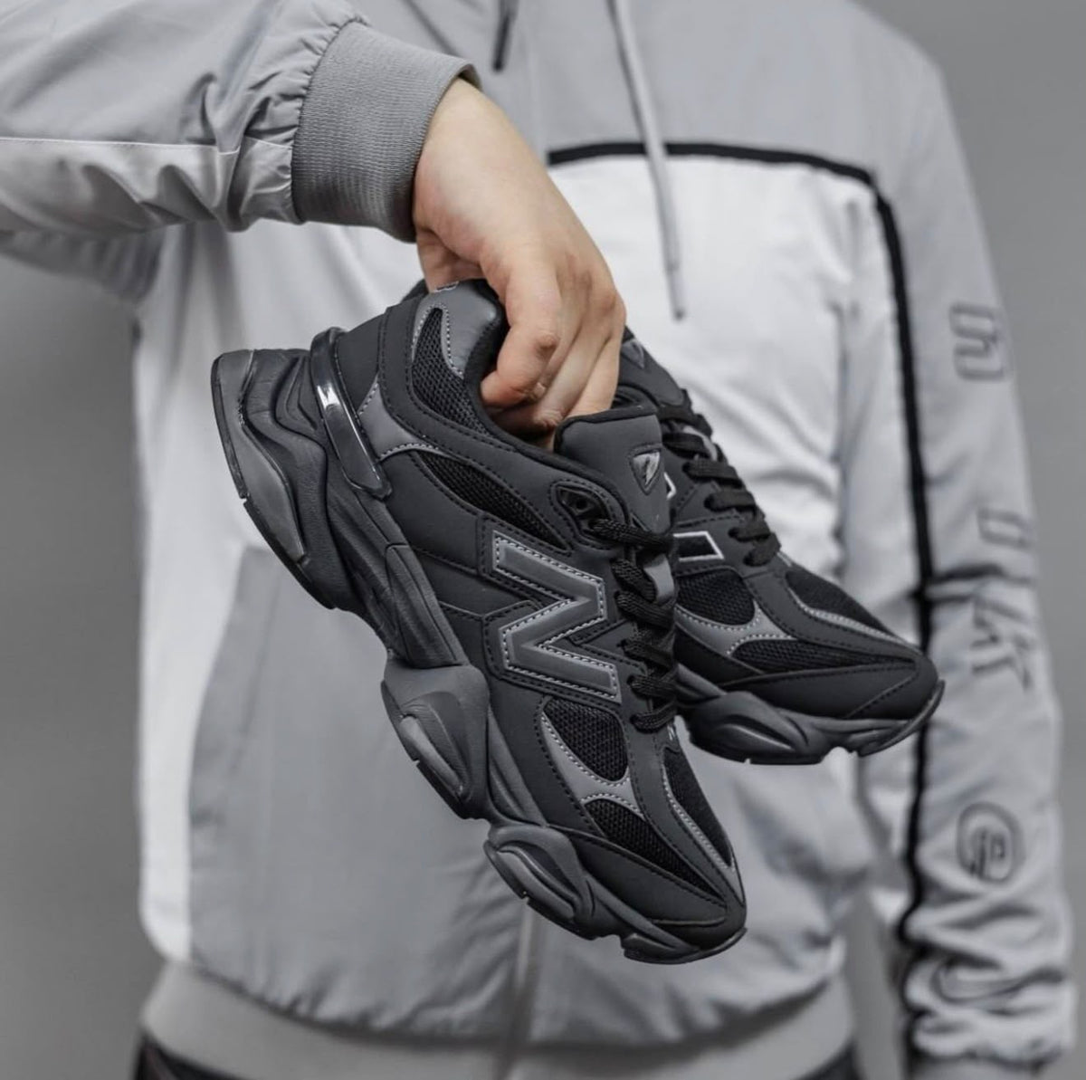 NEW BALANCE 9060 MONO BLACK