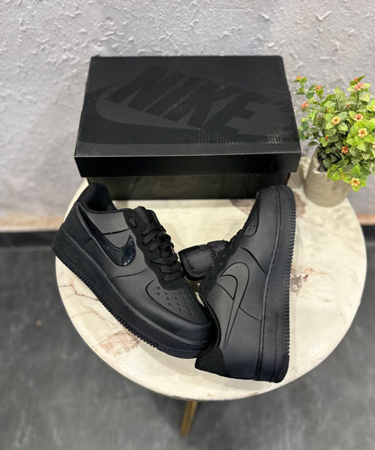 NIKE AIRFORCE FOAMPOSITE PRO METALLIC  BLACK