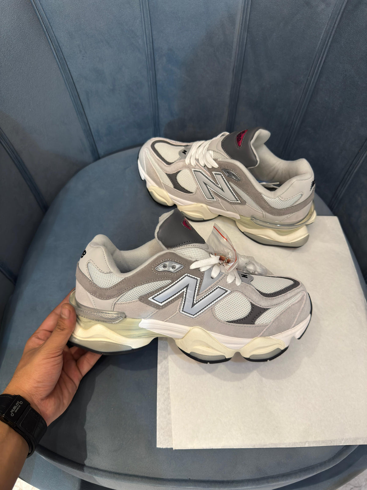 NEW BALANCE 9060 GREY